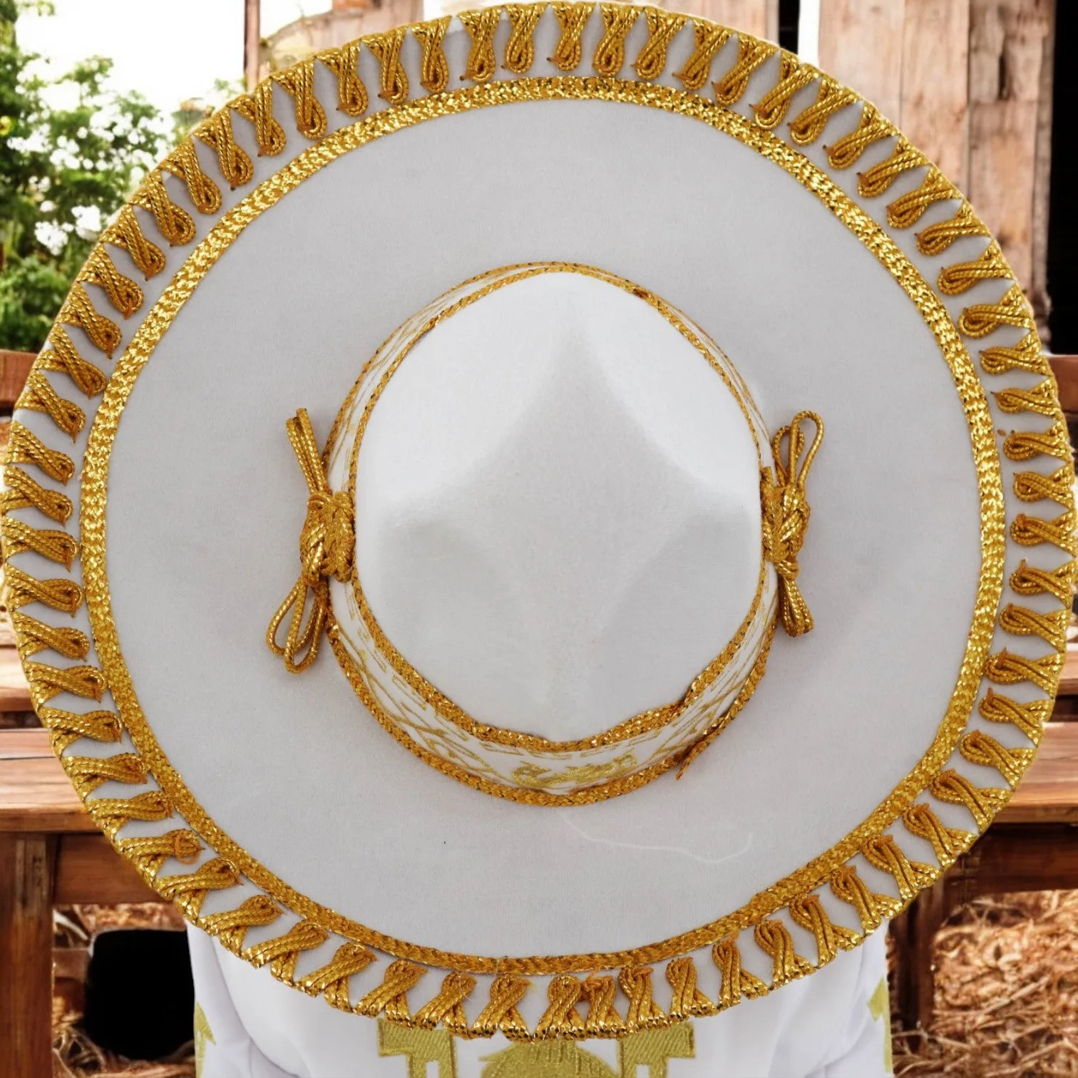 Charro Baptism (7-Piece) (White/Horse/Gold)