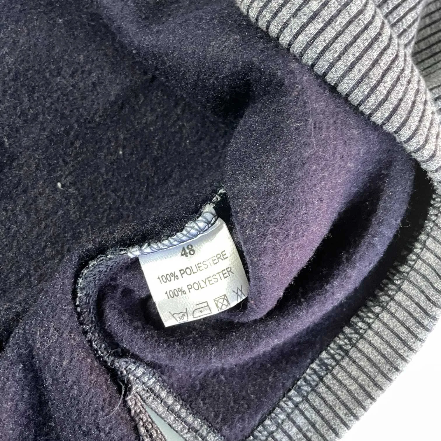 Vintage men grey Charro thick V-neck sweatshirt in L|L30 W20| SKU 5552