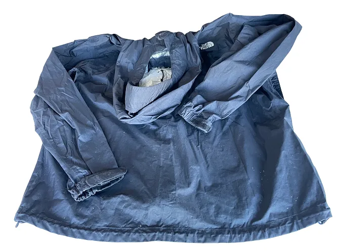 Vintage The North face Hyvent water proof black rain hooded jacket in L|L30W23|SKU 4411