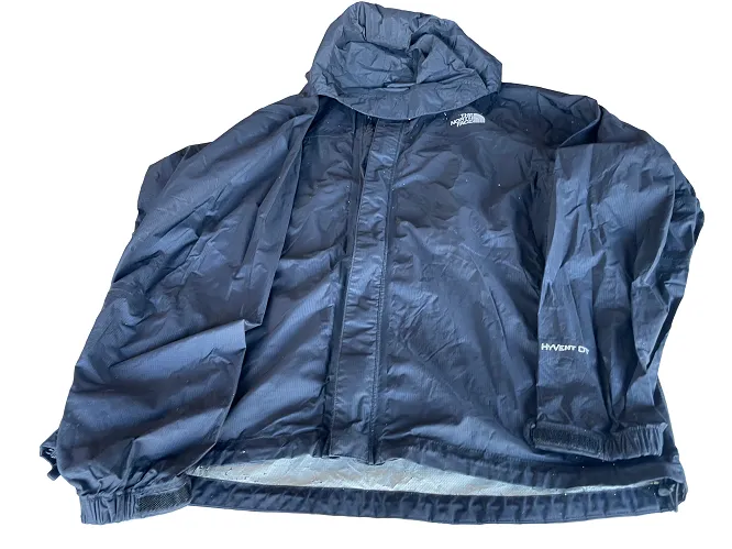 Vintage The North face Hyvent water proof black rain hooded jacket in L|L30W23|SKU 4411